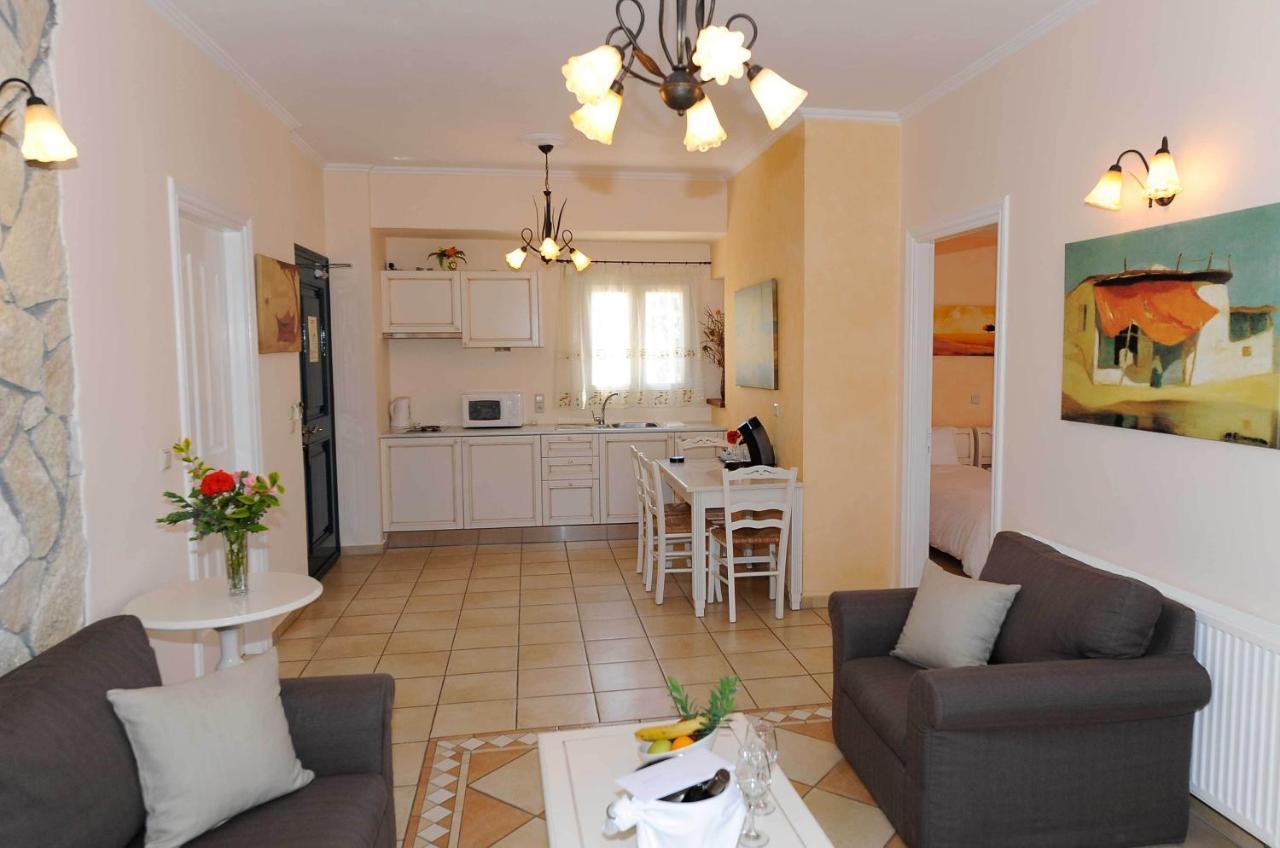 Delfino Blu Wellness Boutique Hotel Agios Stefanos Avliotes  Rum bild
